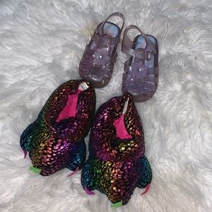 Both for price of one! Toddler Dinosaur slippers 9/10c